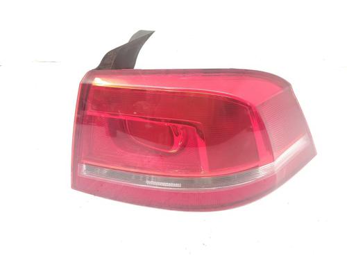 Używane Lampa tylna prawa Lampa tylna prawa VW PASSAT B7 (362) 2.0 TDI (140 hp) 37262581 37262581