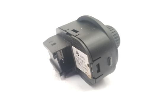 Mirror switch SKODA FABIA II Combi (545) 1.2 TSI | BP39447596I25 - Image 4