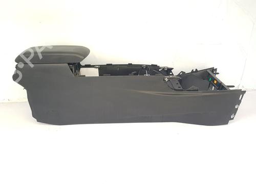 Used Armrest / Center console Armrest / Center console 39199731 39199731