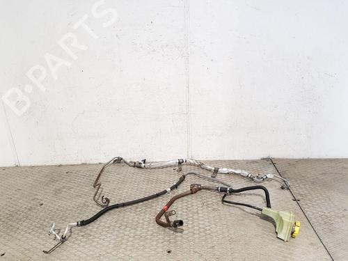 Rohr für Rohr FORD FIESTA V (JH_, JD_) 1.6 16V (100 hp) 33889756 33889756