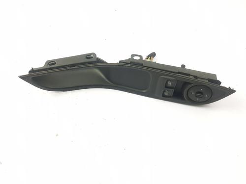 Used Right front window switch Right front window switch FORD FOCUS III 1.6 TDCi (115 hp) 32870465 32870465