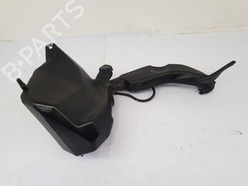 Used Windscreen washer tank Windscreen washer tank TESLA MODEL Y (5YJY) EV Performance All-wheel Drive (534 hp) 35996286 35996286