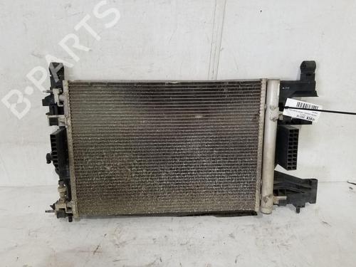 Used Water radiator OPEL ZAFIRA TOURER C (P12) [2011-2025]  22209427