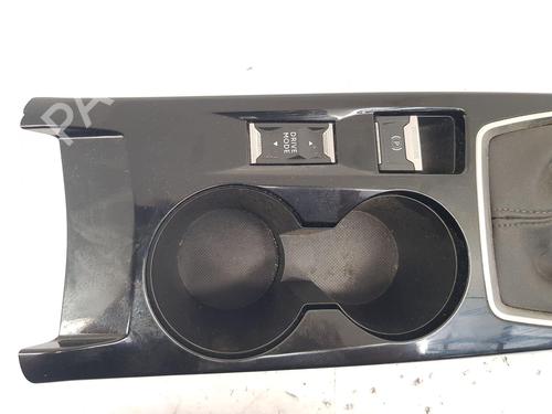 Cup/Object holder PEUGEOT 2008 II (UD_, US_, UY_, UJ_, UR_, UC_) 1.2 PureTech 100 (USHNK) | BP28362947I37 