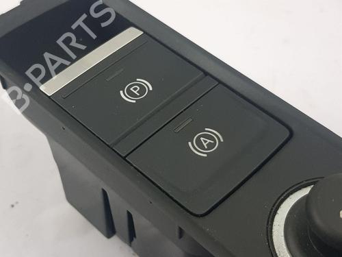 Switch AUDI Q3 Sportback (F3N) 2.5 RS TFSI quattro | BP30839988I30