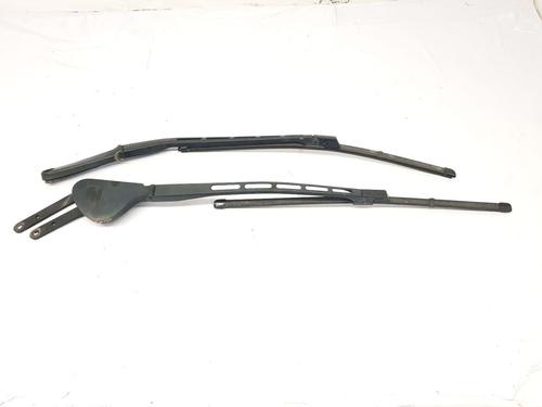 Used Front windshield wiper arm MERCEDES-BENZ CLK (C209) CLK 270 CDI (209.316) (170 hp) 30471509