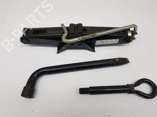 Used Jack Kit NISSAN NOTE (E11, NE11) 1.4 (88 hp) 29620230