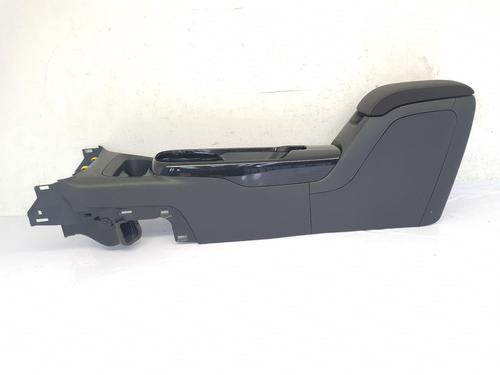 Used Armrest / Center console CITROËN C4 CACTUS 1.2 PureTech 130 (131 hp) 28592928