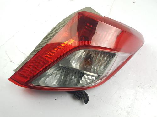 Højre baglygte TOYOTA YARIS (_P9_) 1.4 D-4D (NLP90_, NLP90R) (90 hp) 24918387