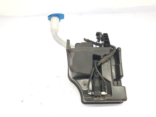 Used Windscreen washer tank VW POLO V (6R1, 6C1) 1.4 (6R1) (85 hp) 32069885