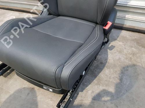 Right front seat JAGUAR I-PACE (X590) EV400 AWD | BP30914913C16 