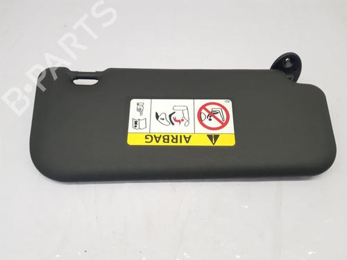 left-sun-visor-toyota-yaris-_p21_-_pa1_-_ph1_-2020-40012372 main image