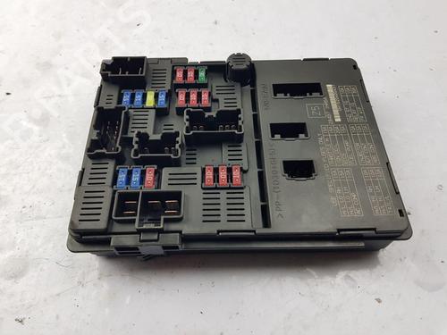Used Fuse box Fuse box NISSAN MICRA IV (K13K, K13KK) 1.2 (80 hp) 39884842 39884842