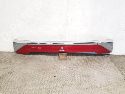 Used Tailgate trim MITSUBISHI OUTLANDER III (GG_W, GF_W, ZJ, ZL, ZK) 2.2 Di-D 4WD (GF6W) (150 hp) 24531475