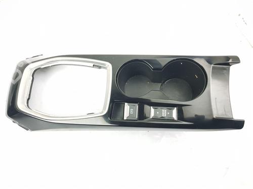 Used Shift knob Shift knob PEUGEOT 208 II (UB_, UP_, UW_, UJ_) 1.2 PureTech 100 (101 hp) 29292777 29292777