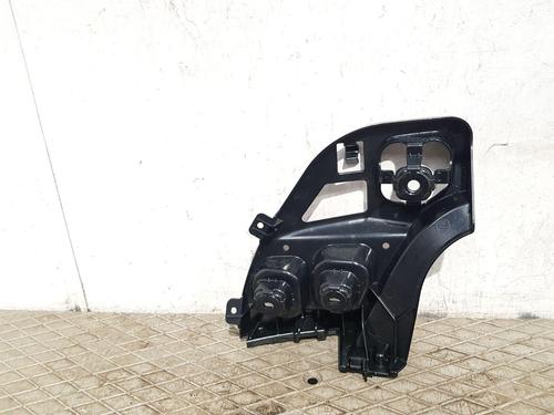 Rear bumper bracket BMW 1 (F40) 118 i | BP32275246C159