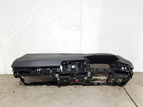 Used Dashboard VW GOLF VIII (CD1, DA1) 1.5 eTSI (150 hp) 30445541
