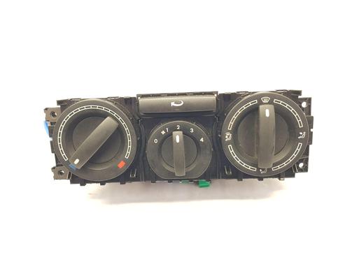 Used Climate control VW TRANSPORTER T5 Van (7HA, 7HH, 7EA, 7EH) 1.9 TDI (102 hp) 30796274