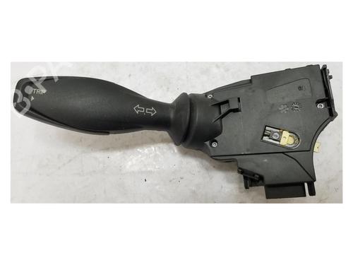 Used Steering column stalk FORD FIESTA VI (CB1, CCN) [2008-2017]  22665638