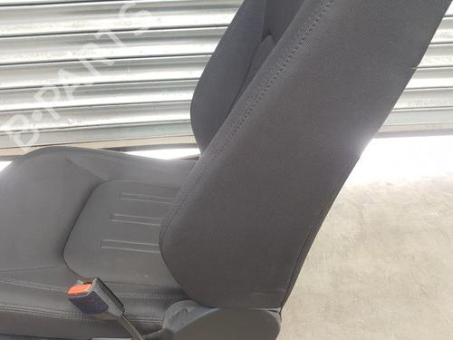 Right front seat LAND ROVER DEFENDER Station Wagon (L663) P300 Si4 4x4 | BP27689261C16 