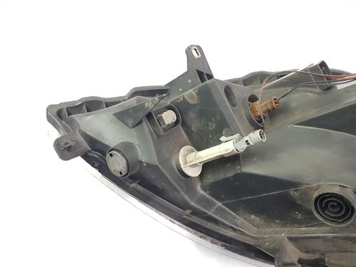 Right headlight VAUXHALL VIVARO A Van (X83) 2.0 CDTI | BP25838946C29 