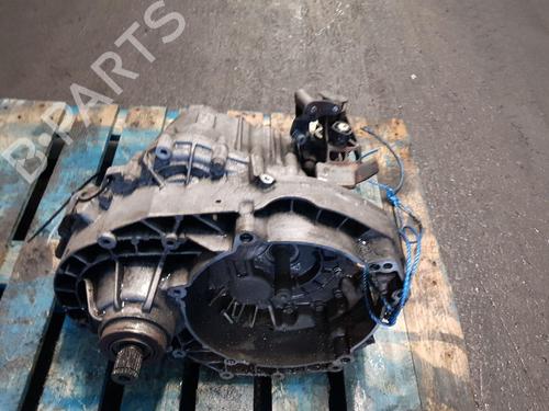 Used Gearbox VW TRANSPORTER T5 Van (7HA, 7HH, 7EA, 7EH) 2.5 TDI (130 hp) 30184787