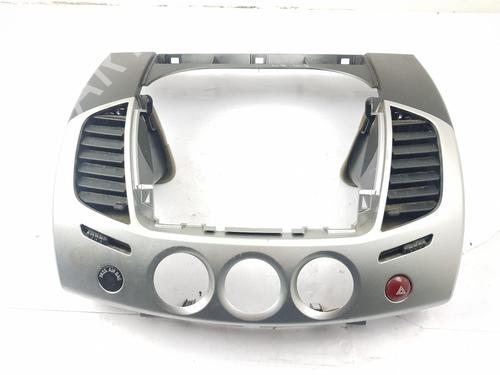 Used Air vent MITSUBISHI L200 / TRITON (KA_T, KB_T) 2.5 DI-D 4WD (KB4T) (178 hp) 30554543