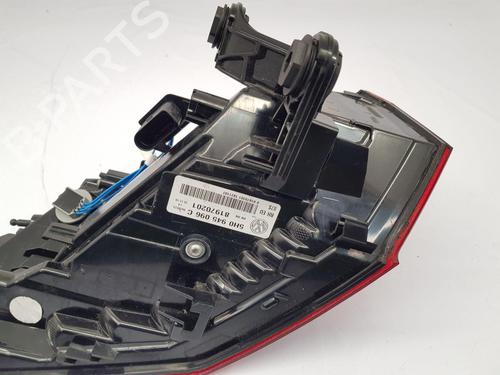 Høyre baklys VW GOLF VIII (CD1, DA1) 2.0 TDI | BP32097840C35