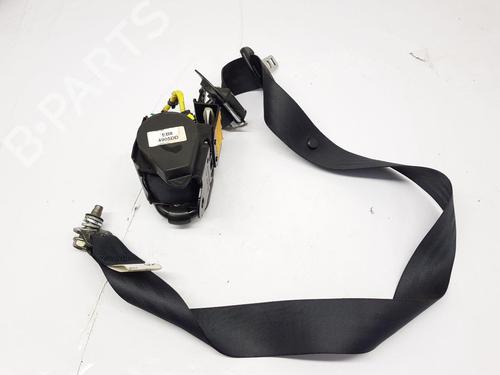 front-right-seatbelt-mitsubishi-asx-ga_w_-2009-31819778 main image