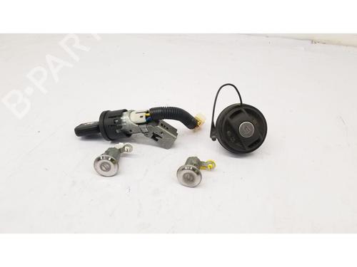 Used Ignition barrel Ignition barrel PEUGEOT 107 (PM_, PN_) 1.0 (68 hp) 39959949 39959949