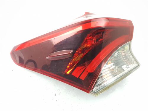 Achterlicht links TOYOTA AURIS Estate (_E18_) 1.8 Hybrid (ZWE186_, ZWE186R, ZWE186H) (136 hp) 31346370