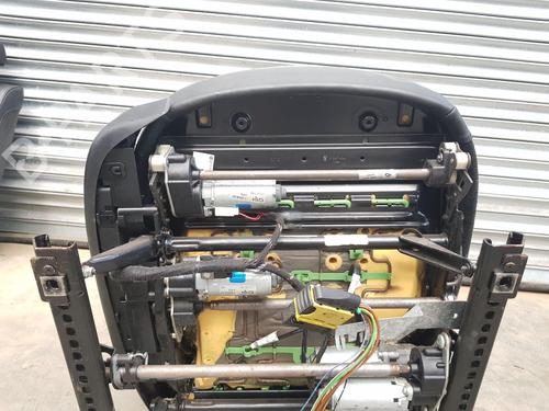 Right front seat BMW Z4 Roadster (E85) 2.2 i | BP36052151C16 - Image 29