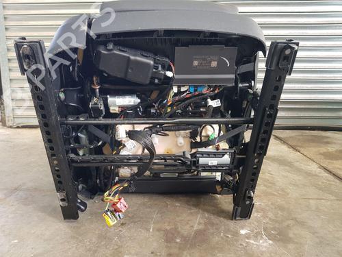 Right front seat VW TOUAREG (CR7, RC8) | BP32787261C16 - Image 22