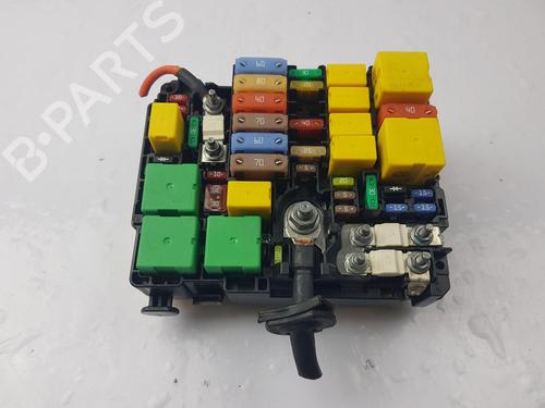 Used Fuse box Fuse box PEUGEOT 308 Hatchback Van (LB_) 1.5 BlueHDi 130 (LBYHZP) (131 hp) 39026757 39026757
