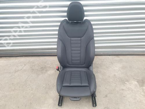 Sæde venstre fortil BMW i4 (G26) M50 All-wheel Drive (544 hp) 22670272