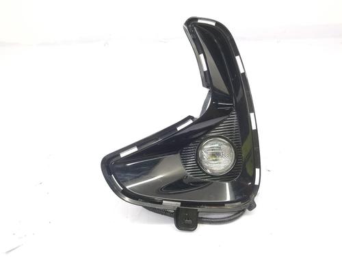 Used Left front fog light TOYOTA YARIS (_P21_, _PA1_, _PH1_) 1.5 Hybrid (MXPH10, MXPH11) (116 hp) 31841966