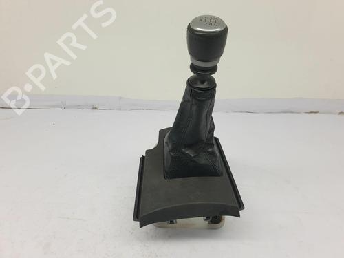 Gear lever TOYOTA RAV 4 III (_A3_) 2.2 D 4WD (ALA30_, ALA30R) | BP22673983M90 