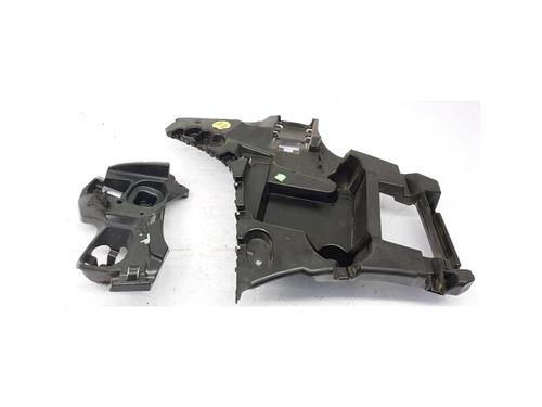 Used Rear bumper bracket BMW 5 (G30, F90) 530 e Plug-in Hybrid (252 hp) 22965439