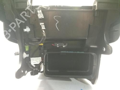 Armrest / Center console TESLA MODEL Y (5YJY) Long Range All-wheel Drive | BP40606477I20 - Image 15