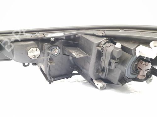 Right headlight TOYOTA C-HR (_X1_) 1.8 Hybrid (ZYX10_, ZYX11_, ZYX10R, ZYX11R) | BP32275182C29