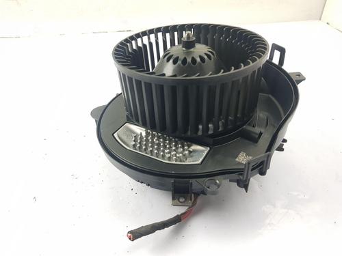 Heater blower motor VW CRAFTER Van (SY_, SX_) | BP30796352M62