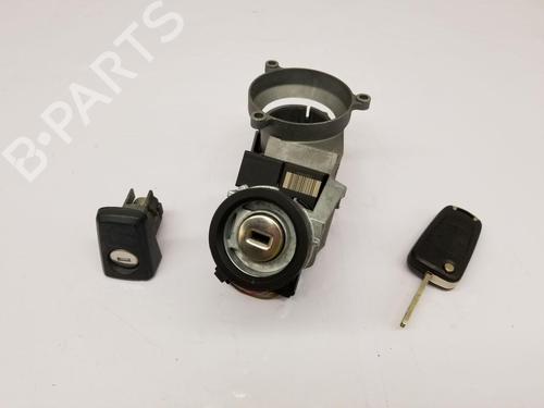 Used Ignition barrel Ignition barrel VAUXHALL CORSA Mk III (D) (S07) 1.2 (L08) (80 hp) 40015843 40015843