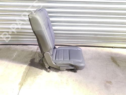 Right front seat FORD KUGA I 2.0 TDCi | BP28684152C16