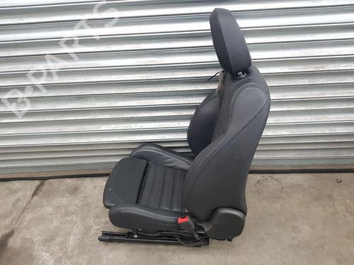 Right front seat ALFA ROMEO GIULIA (952_) 2.2 D (952AFA25, 952AFM25, 952ALA25) | BP28329809C16 