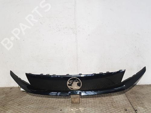 Used Grille OPEL VIVARO C Van (K0) 1.5 (120 hp) 32177741