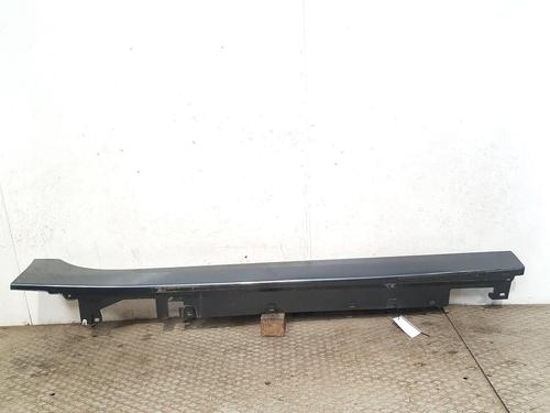Used Right sideskirt BMW 1 (F20) 116 d (116 hp) 30090772