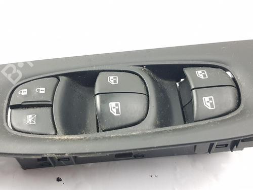 Right front window switch NISSAN QASHQAI II SUV (J11, J11_) 1.3 DIG-T | BP28284034I26 
