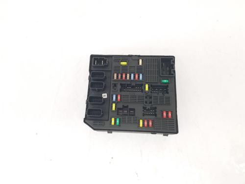 Used Fuse box Fuse box 38705637 38705637