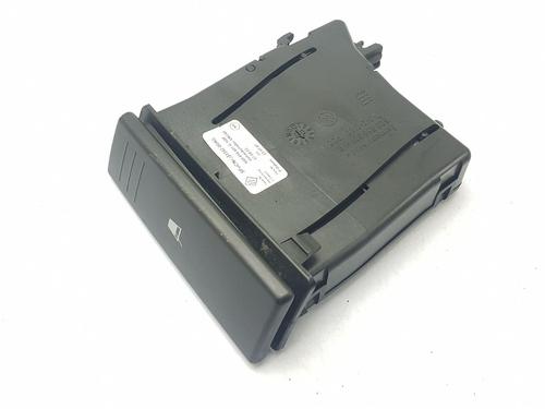 Kopholder/Genstandsholder Kopholder/Genstandsholder VW POLO IV (9N_, 9A_) 1.2 12V (69 hp) 36671168 36671168