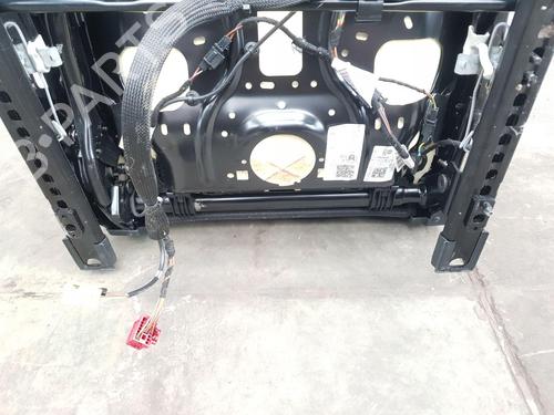 Right front seat VW GOLF VII (5G1, BQ1, BE1, BE2) 2.0 TDI | BP28104985C16